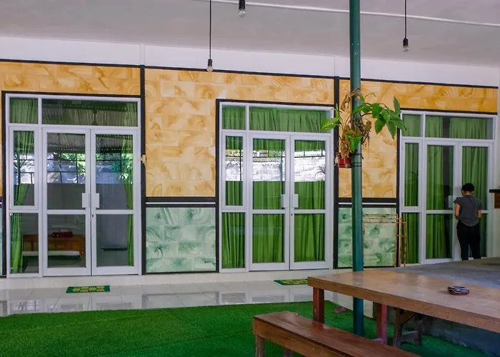 The Cheap & Cozy Hostel *